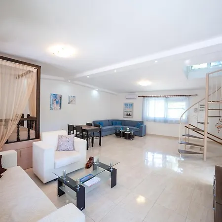 Guest house Artemis Kalithies